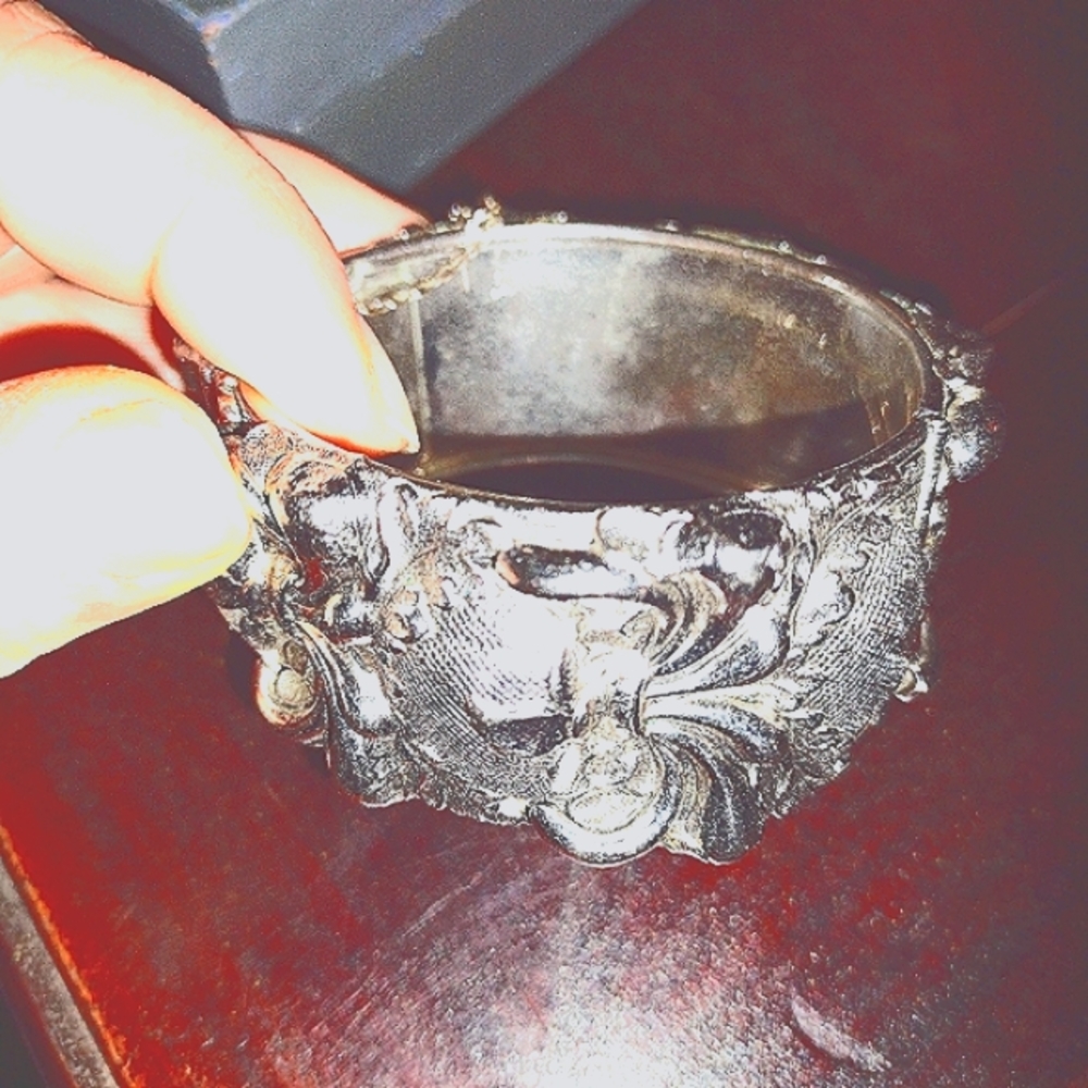 Vintage Silver Toned Clasp Cuff Bracelet
